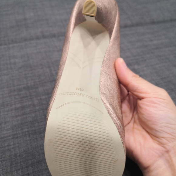 Enzo Angiolini Rose Gold High Heels - Picture 3 of 8